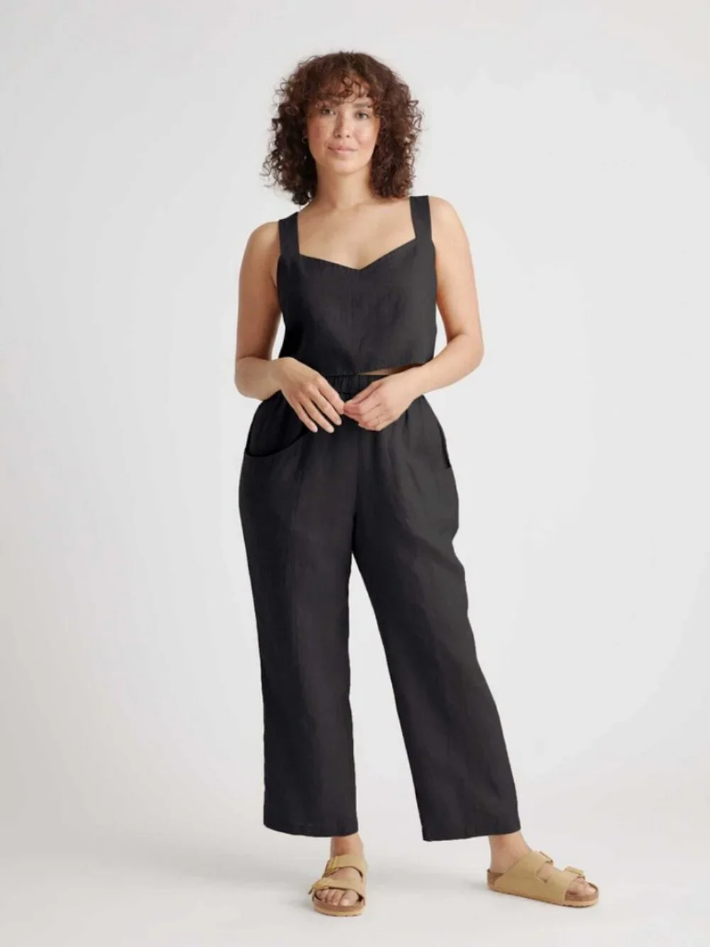 Quince Sz. S Black 100% European Linen Tapered Ankle Pants